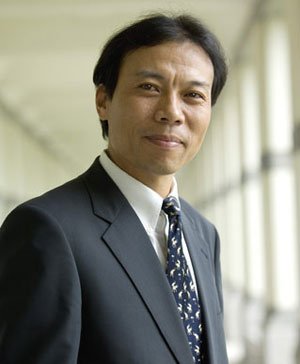 �»����ܲü�CEO�ƿ�