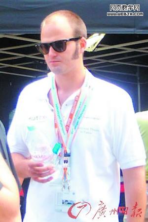 ����˹��ȫ��ʮ�����ḻ��:Facebook��ʼ�˾���